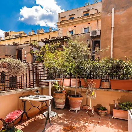 Arco In Pantheon Apartman