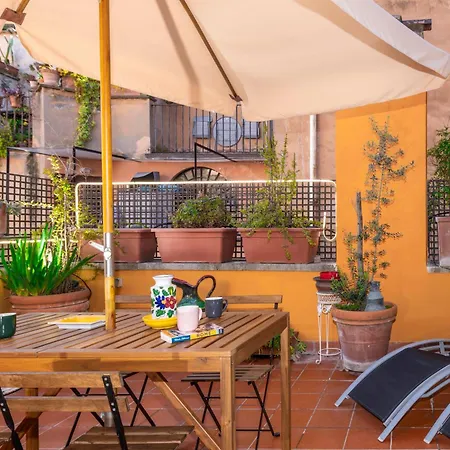 Arco In Pantheon Rom