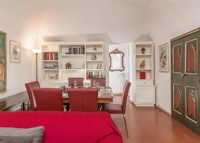 Arco In Pantheon Rom