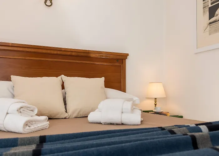 Arco In Pantheon Rom